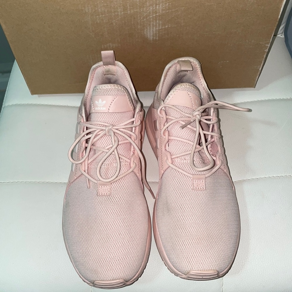 Adidas Pink Sneakers 👟